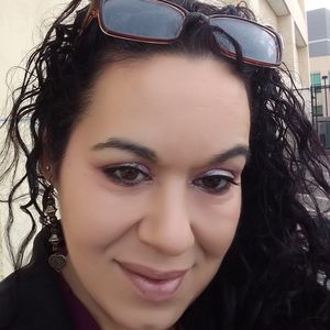 Meet your Posher, Michele